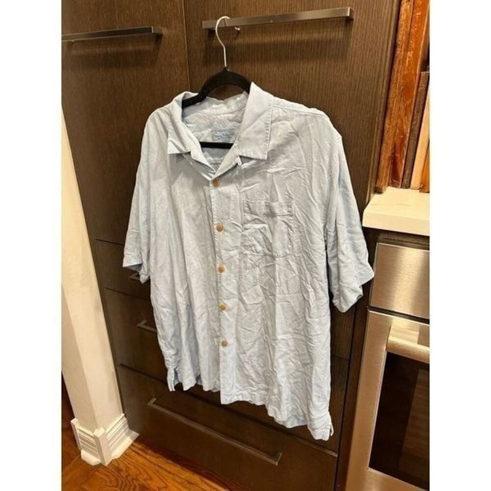 Tommy Bahama 100% silk short sleeve blue button up XL